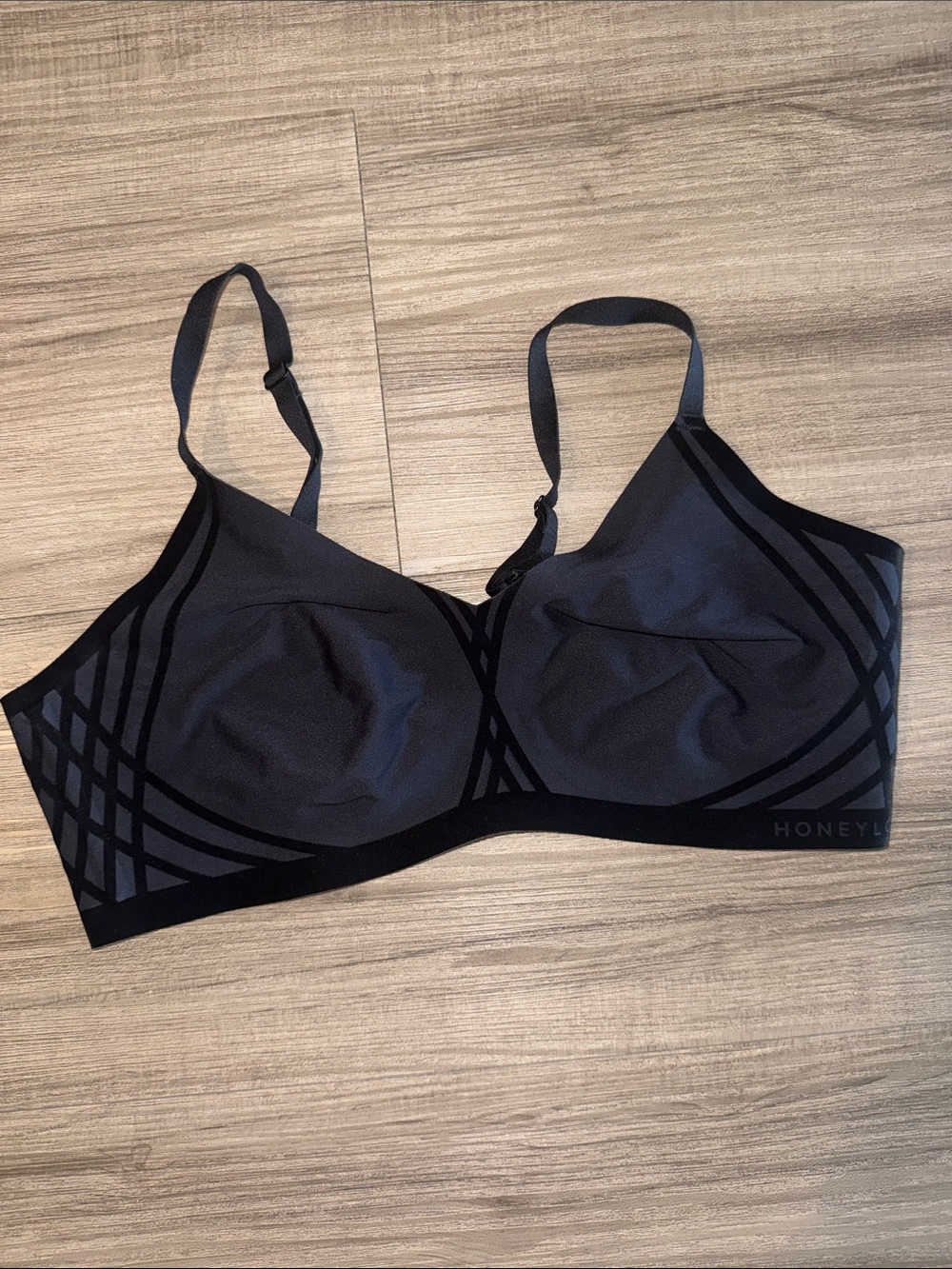 Honeylove Black Wireless Support Bra with Subtle Stripe Accents